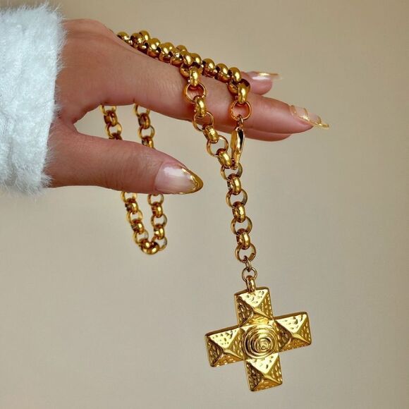 Vintage cross necklace N821 - Picture 1 of 6